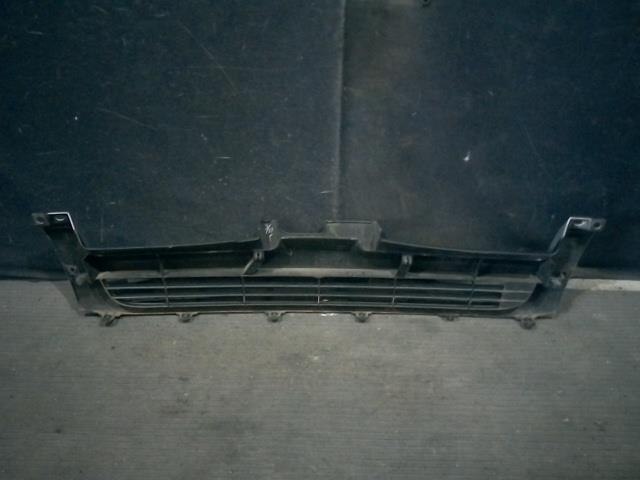 Radiator Grille TOYOTA Hiace 2006 KR-KDH200 — photo 2