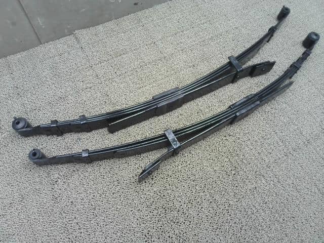 Rear Right Leaf Spring Assembly TOYOTA Crown 1991 T-GS136V 4821031110 — photo 1