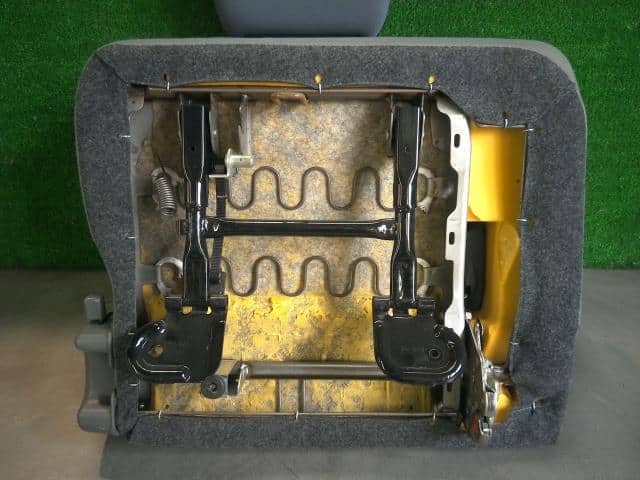 Rear Seat NISSAN Nv100 clipper 2013 GBD-U72 — photo 5