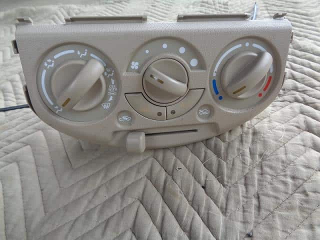 A/C Control Panel SUZUKI Alto 2010 DBA-HA25S 7440064L00V6N — photo 1