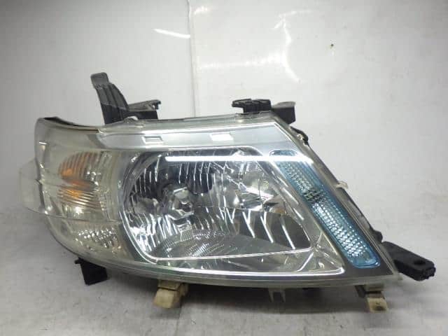 Right Headlight NISSAN Serena 2007 DBA-CC25 — photo 1
