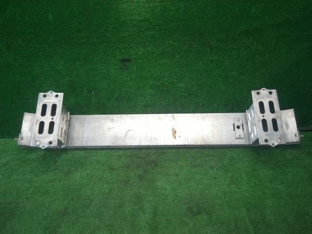 Front Bumper Reinforcement TOYOTA Lexus ls 2009 DAA-UVF45 — photo 6