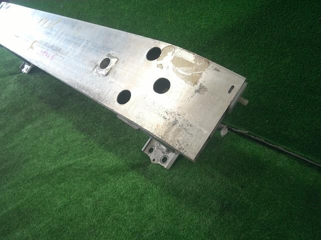 Front Bumper Reinforcement TOYOTA Lexus ls 2009 DAA-UVF45 — photo 2