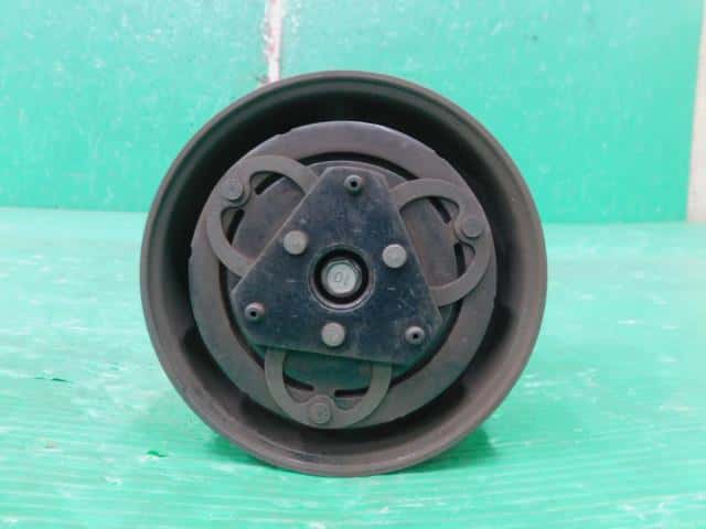 A/C Compressor NISSAN March 2007 DBA-AK12 — photo 2