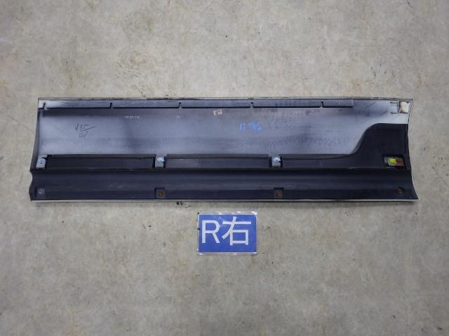Rear Right Door Protector TOYOTA Noah 2004 CBA-AZR60 — photo 3