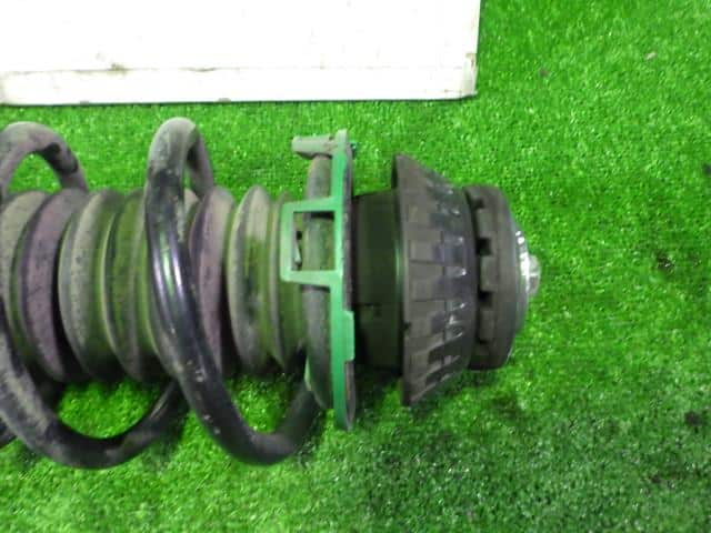 Front Left Strut HONDA Fit 2015 DAA-GP5 — photo 4