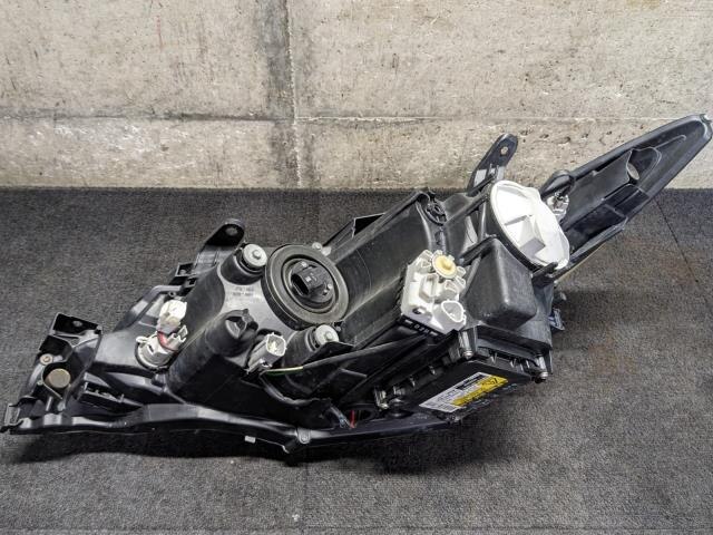 Right Headlight TOYOTA Estima 2010 DBA-ACR55 — photo 3