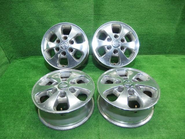 Wheel NISSAN Elgrand E-ALE50 — photo 1