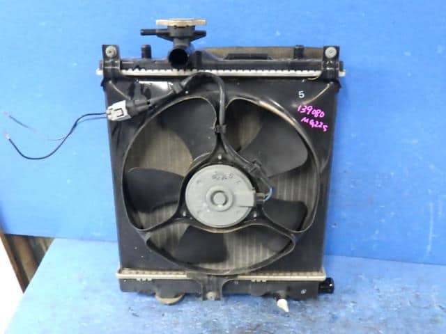 Radiator NISSAN Moco 2010 DBA-MG22 — photo 3