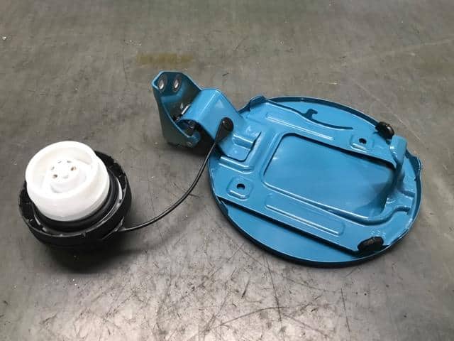 Fuel Filler Lid SUZUKI Wagon R 2022 5BA-MH85S — photo 2