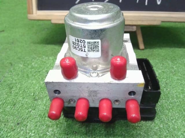 ABS Actuator HONDA Fit 2015 DAA-GP5 — photo 2