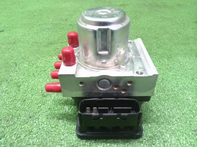 ABS Actuator HONDA Fit 2015 DAA-GP5 — photo 5