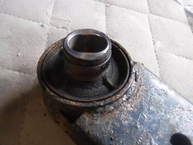 Front Right Lower Control Arm SUBARU Sambar 2002 LE-TV2 — photo 4