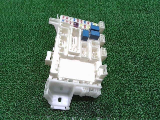 Fuse Box SUZUKI Wagon R 2012 DBA-MH34S 3678072MD0 — photo 1