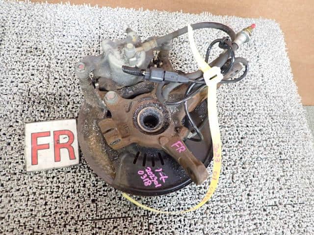 Front Right Knuckle Hub Assembly NISSAN Note 2017 DAA-HE12 — photo 1