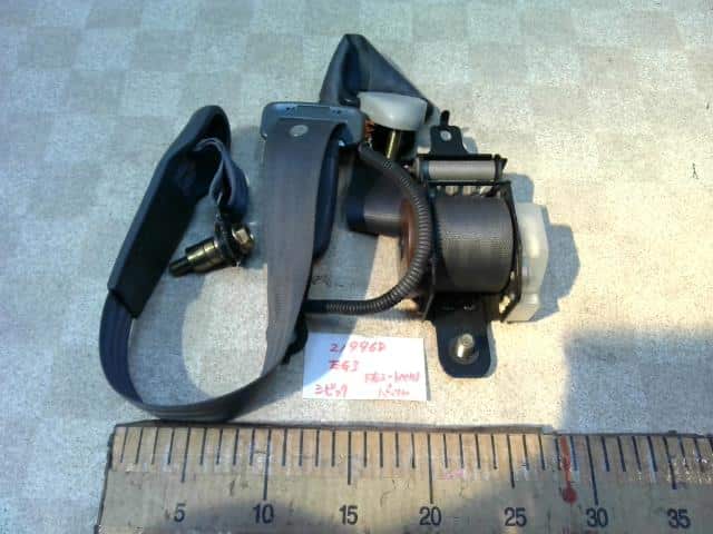 Seat Belt HONDA Civic 1994 E-EG3 81450SR3J03ZA — photo 1