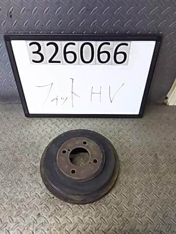Rear Brake Drum HONDA Fit 2015 DAA-GP6 42610T5C000 — photo 1