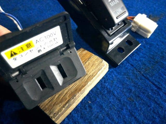 Switch NISSAN Serena 2005 CBA-C25 — photo 2