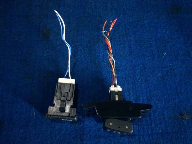 Switch NISSAN Serena 2005 CBA-C25 — photo 3