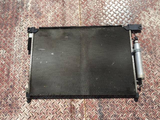 Condenser NISSAN Serena 2012 DAA-HC26 — photo 2