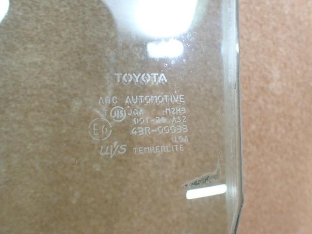 Front Right Door Windshield TOYOTA Vitz 2009 DBA-SCP90 — photo 2