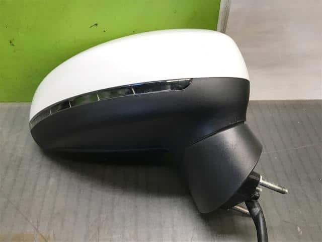 Right Side Mirror AUDI Audi a1 2014 DBA-8XCAX — photo 1