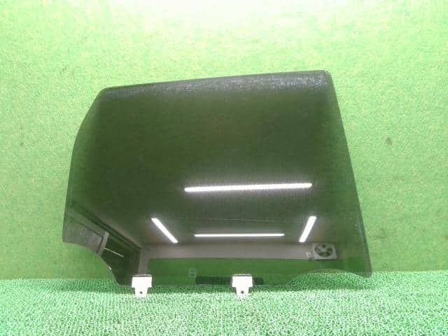 Rear Right Door Windshield NISSAN Note 2016 DBA-E12 — photo 1