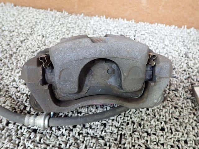 Front Left Caliper HONDA Fit 2015 DBA-GK3 — photo 4