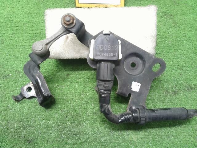 Air Suspension Level Sensor TOYOTA SAI 2010 DAA-AZK10 — photo 2