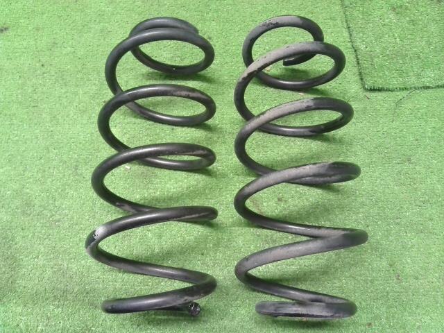 Rear Strut & Shock Absorber Set TOYOTA Vitz 2016 DBA-NSP130 — photo 2