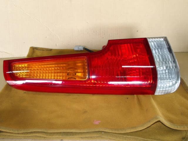 Left Tail Light HONDA Life 2003 LA-JB1 — photo 4