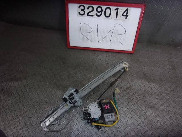 Front Right Door Regulator MITSUBISHI RVR 1997 GF-N71W — photo 1