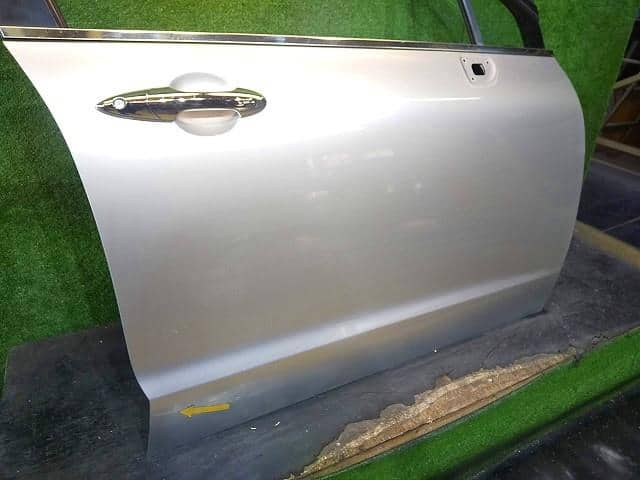 Front Right Door Assembly HONDA Odyssey 2009 DBA-RB3 — photo 4