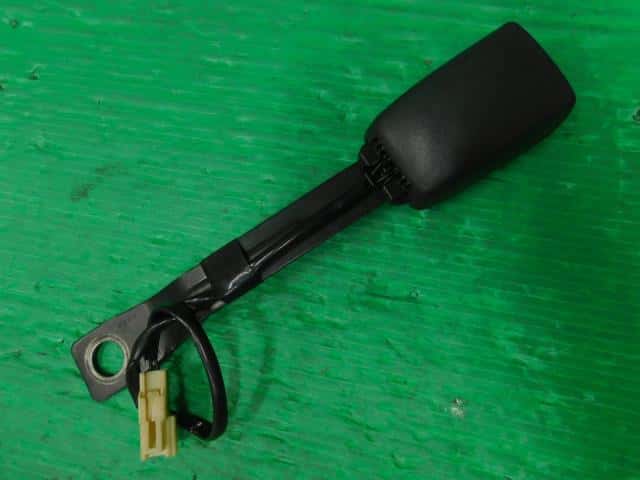 Driver's Seat Seat Belt SUZUKI Swift 2010 DBA-ZC71S 8490163J11BHE — photo 1