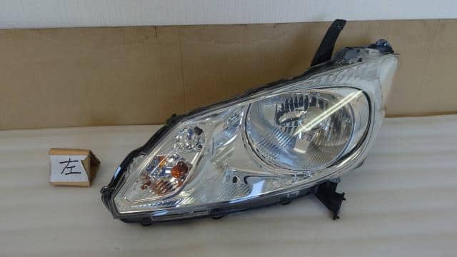 Left Headlight HONDA Freed 2012 DBA-GB3 — photo 1