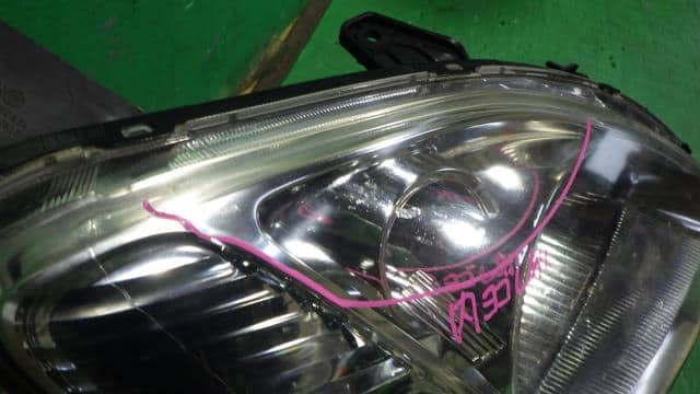 Right Headlight HONDA Civic 2001 LA-EU1 — photo 3