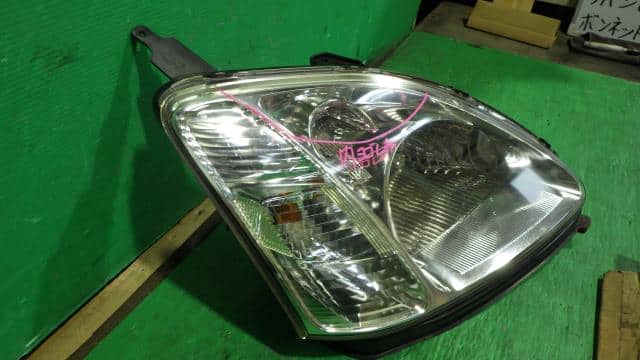 Right Headlight HONDA Civic 2001 LA-EU1 — photo 2
