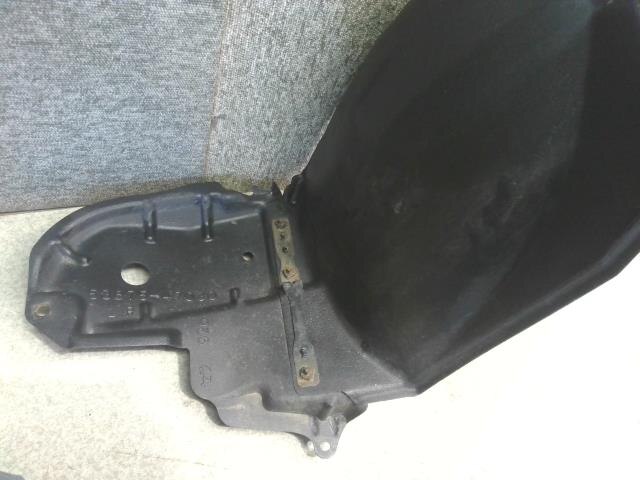 Fender Liners Right TOYOTA Prius 2009 DAA-ZVW30 — photo 3