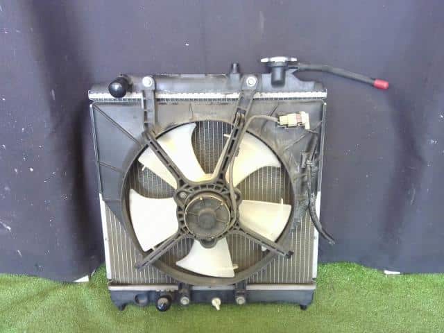Radiator HONDA Vamos ABA-HM2 — photo 3