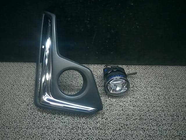 Right Fog Light SUBARU Stella 2016 DBA-LA150 — photo 1