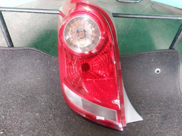 Left Tail Light HONDA Life 2010 DBA-JC1 — photo 1