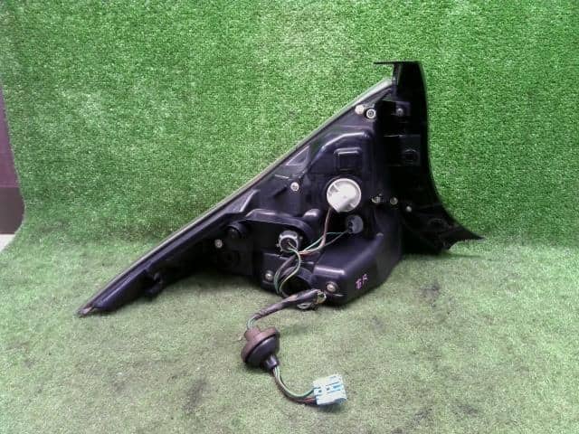 Right Tail Light HONDA CR-Z 2010 DAA-ZF1 — photo 2