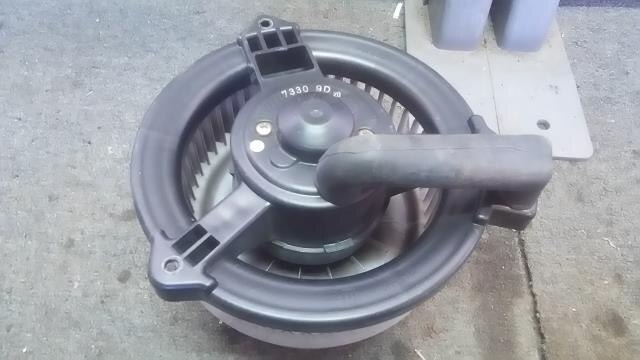 Blower Motor TOYOTA Noah 2002 TA-AZR65 — photo 1