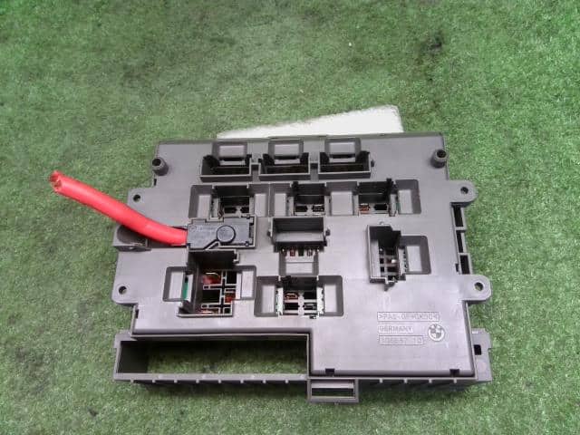 Fuse Box BMW X1 2011 ABA-VL18 61149119445 — photo 2