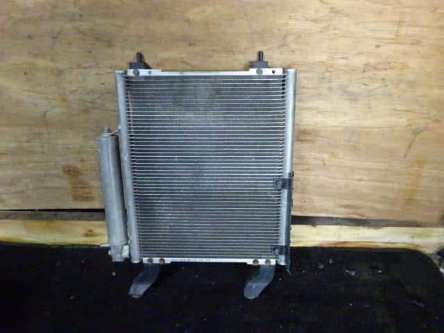 Condenser MITSUBISHI Toppo 2010 DBA-H82A — photo 2