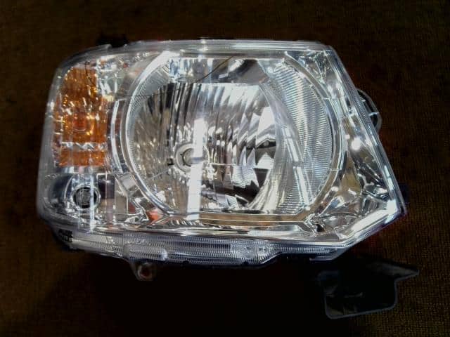 Right Headlight NISSAN Otti 2010 DBA-H92 — photo 1