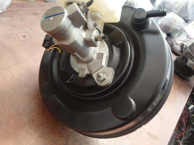 Brake Master Cylinder NISSAN March 2010 DBA-K13 — photo 2