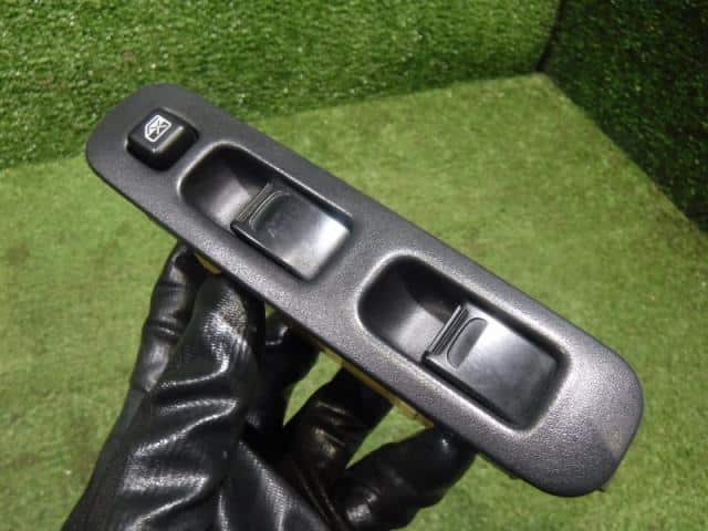 Power Window Switch SUZUKI Jimny 2006 ABA-JB23W — photo 3