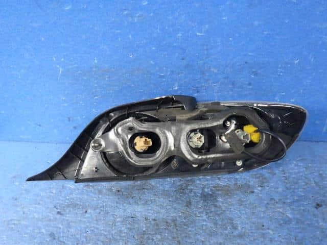 Left Tail Light MAZDA RX-8 2003 LA-SE3P F15151160H — photo 3