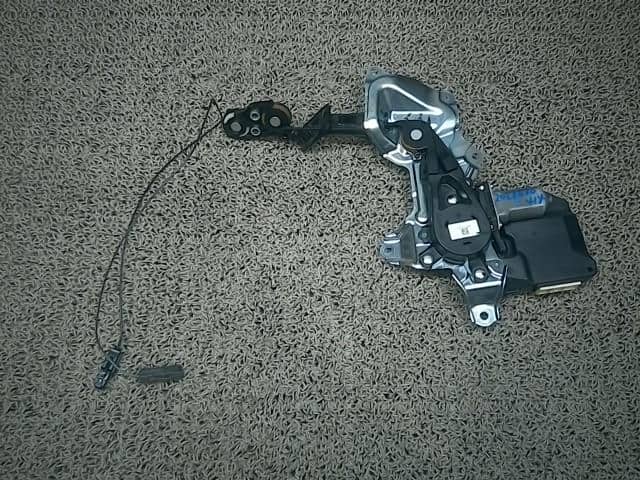 Left Power Slide Door Motor MITSUBISHI 2020 5AA-B34A — photo 1